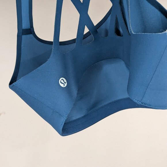 Lululemon Criss Cross Backed Bra Teal Size 6 - Picture 3 of 4